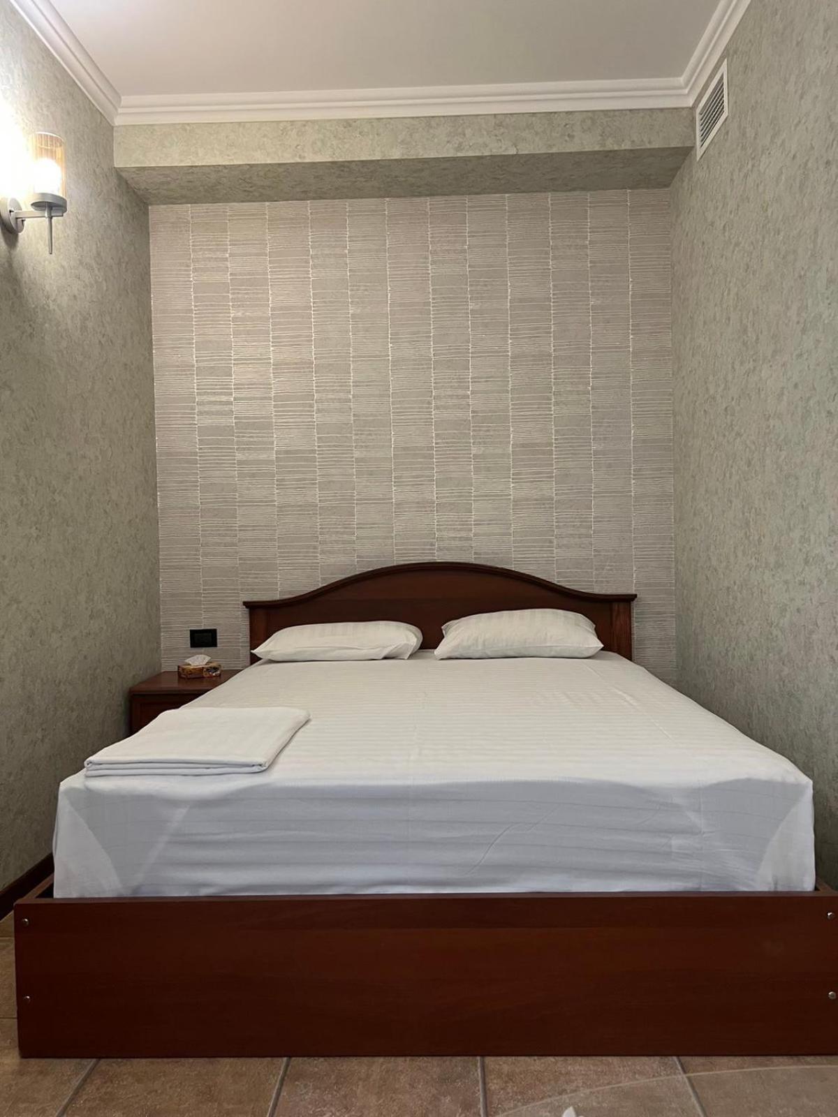 Park Avenue Hotel Yerevan Exterior photo
