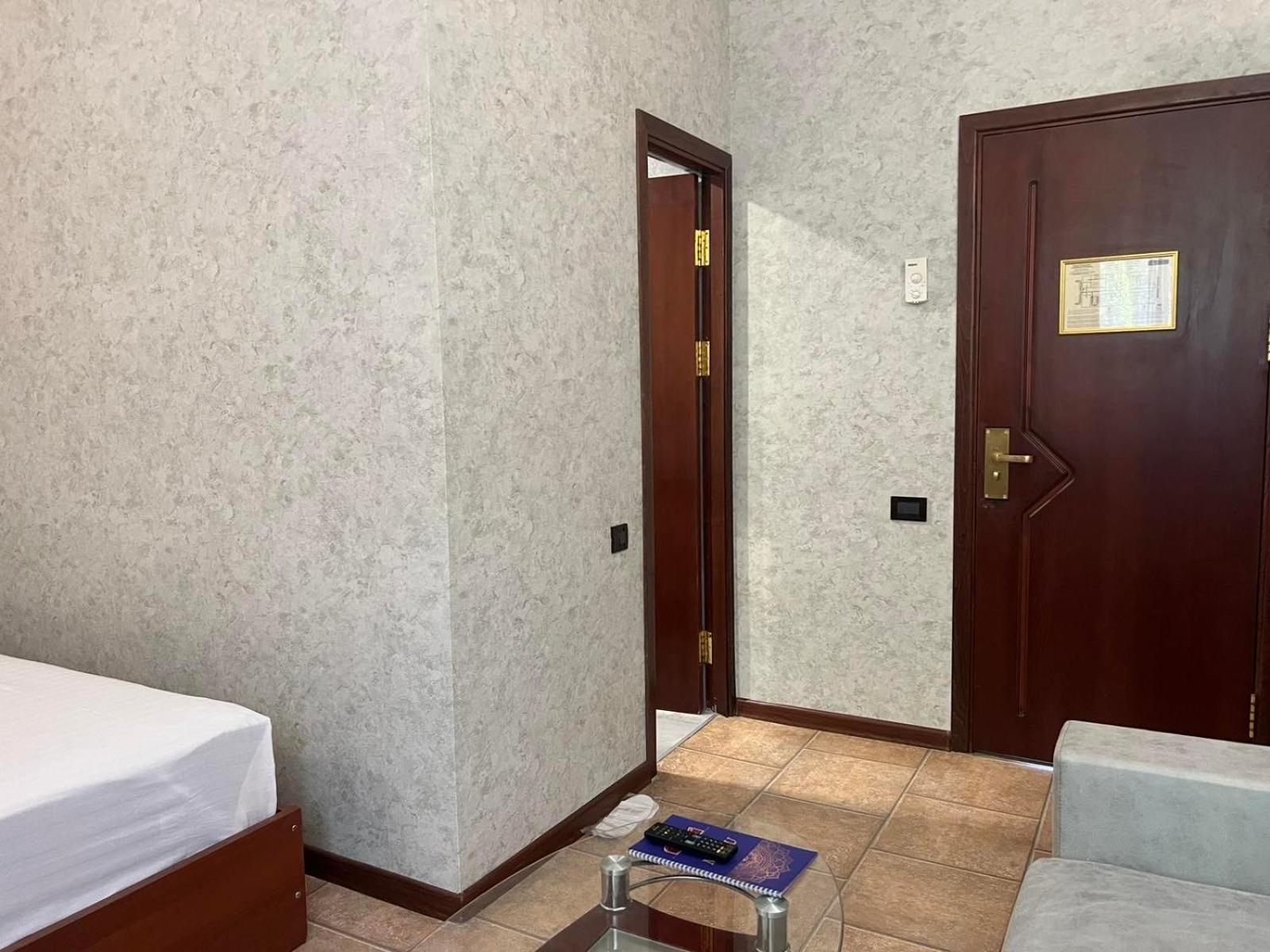 Park Avenue Hotel Yerevan Exterior photo