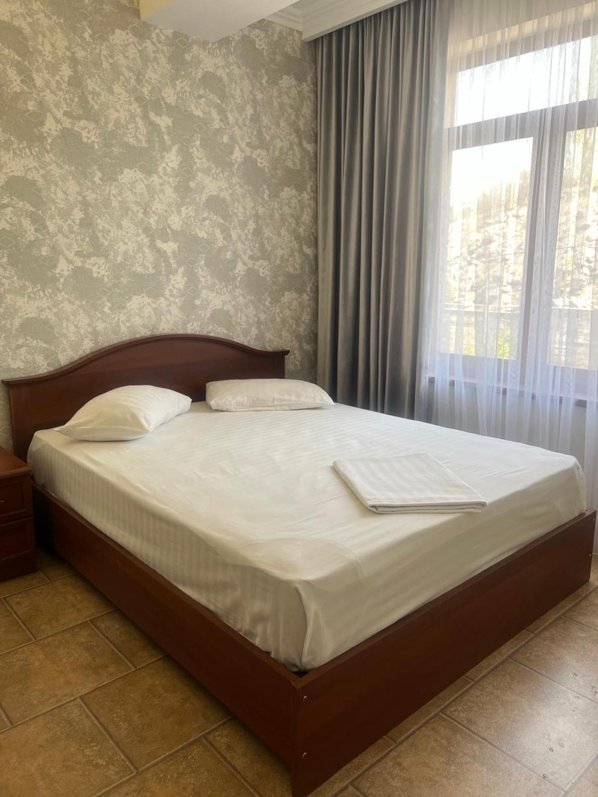 Park Avenue Hotel Yerevan Exterior photo