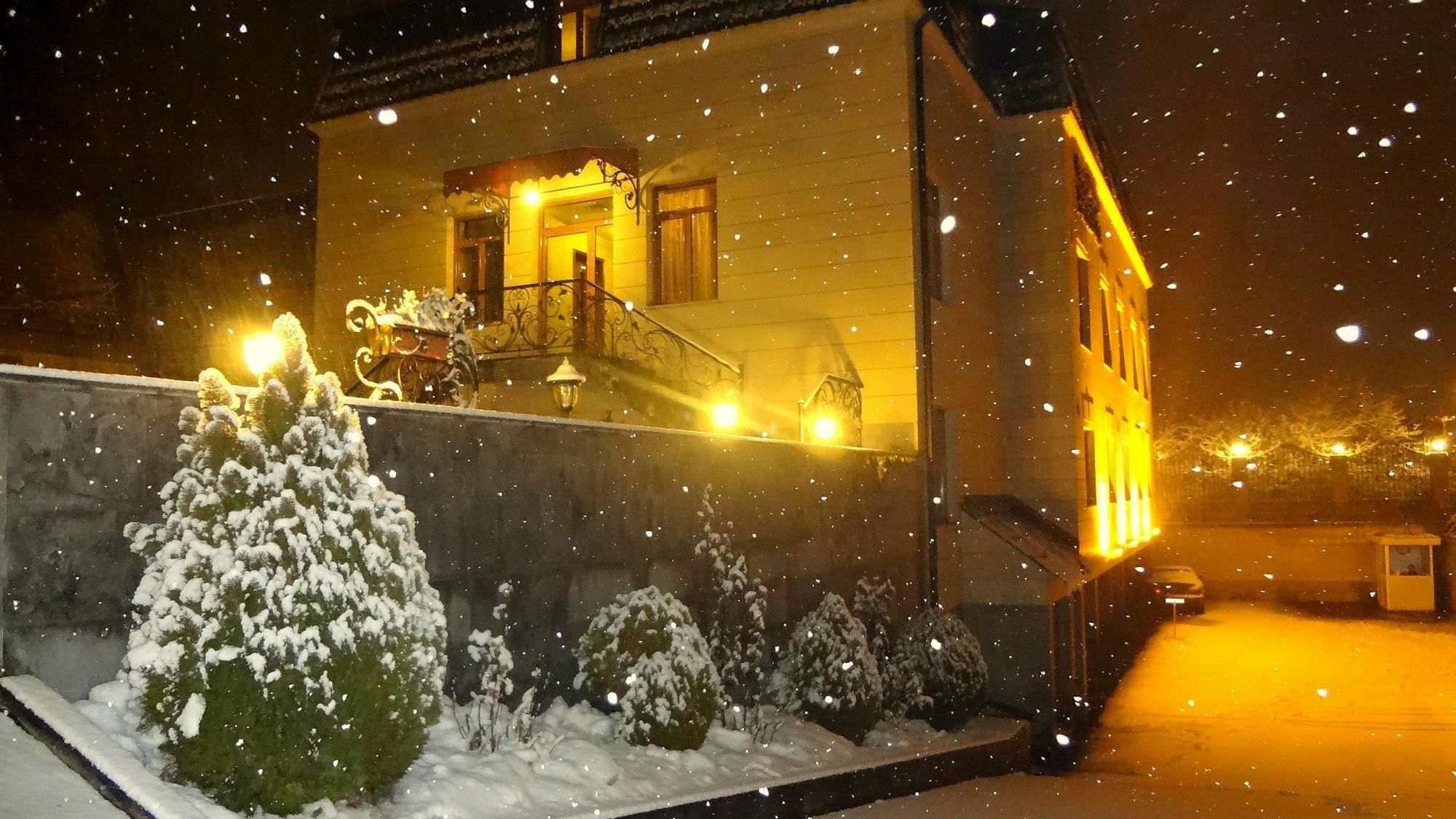Park Avenue Hotel Yerevan Exterior photo